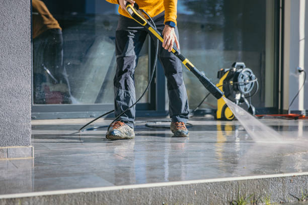 Best Roof Pressure Washing  in Blue Ash, OH